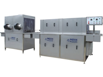 The turnover box cleaning machine (except water)